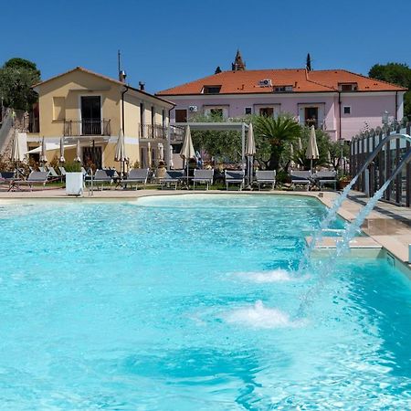 Residence Villa Il Casale - Appartamenti Wellness E Piscina Riscaldata Tovo San Giacomo Luaran gambar