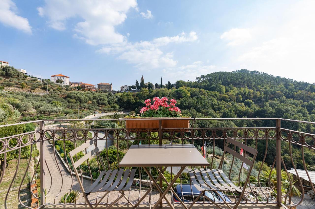 Residence Villa Il Casale - Appartamenti Wellness E Piscina Riscaldata Tovo San Giacomo Luaran gambar