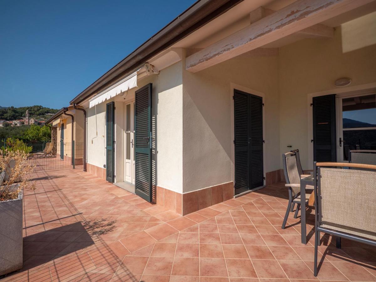 Residence Villa Il Casale - Appartamenti Wellness E Piscina Riscaldata Tovo San Giacomo Luaran gambar