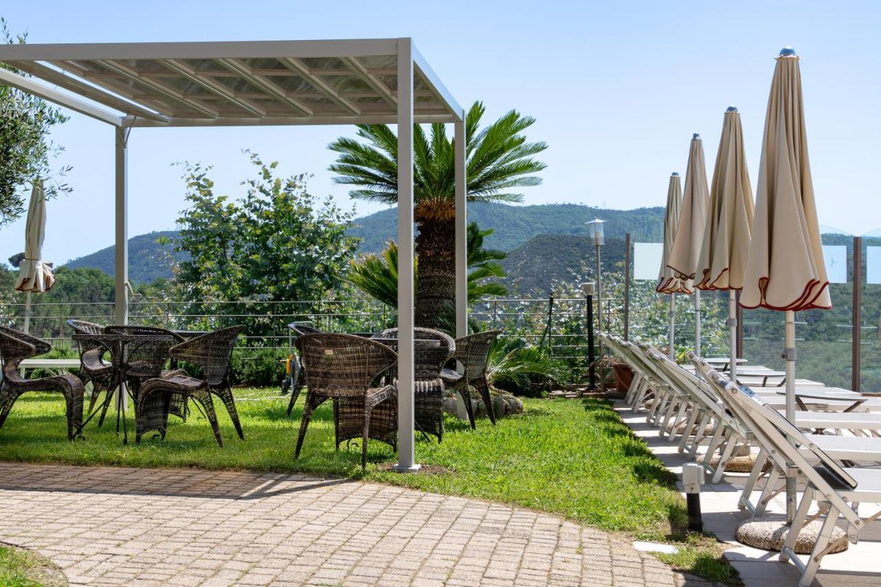 Residence Villa Il Casale - Appartamenti Wellness E Piscina Riscaldata Tovo San Giacomo Luaran gambar