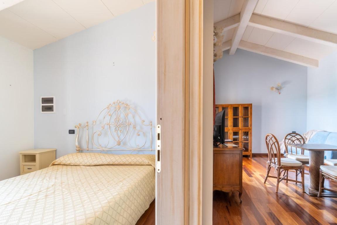 Residence Villa Il Casale - Appartamenti Wellness E Piscina Riscaldata Tovo San Giacomo Luaran gambar