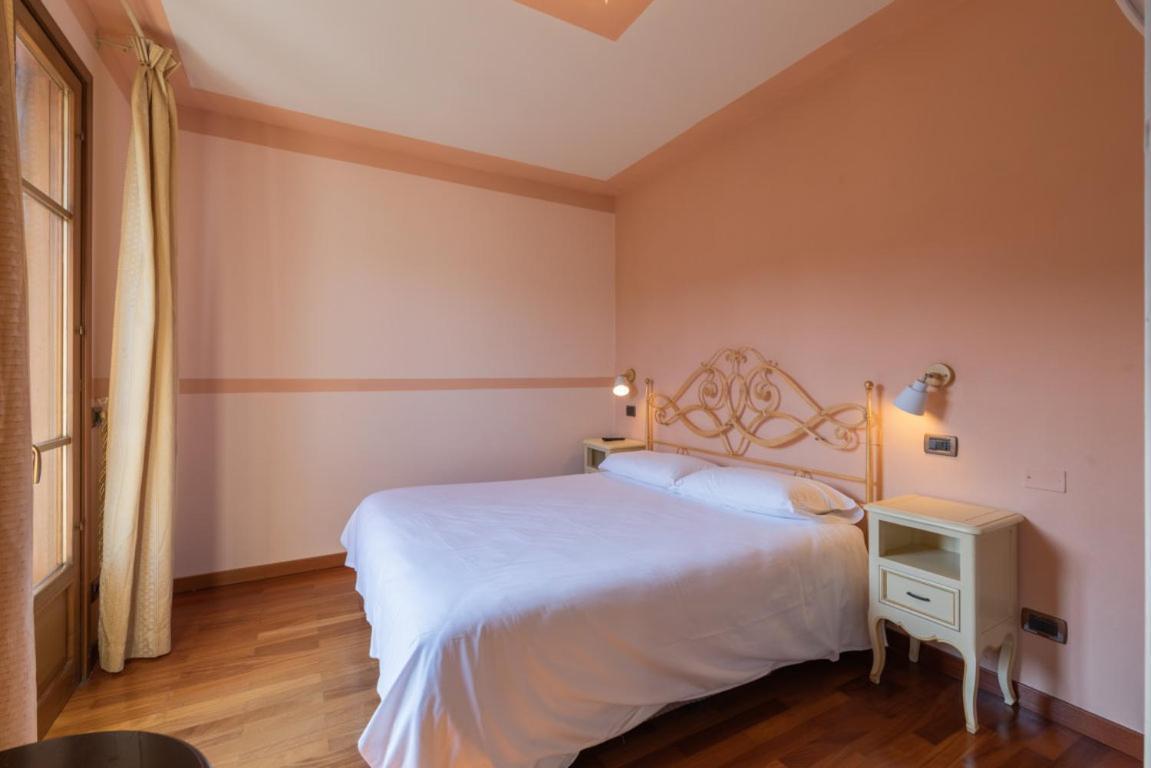 Residence Villa Il Casale - Appartamenti Wellness E Piscina Riscaldata Tovo San Giacomo Luaran gambar