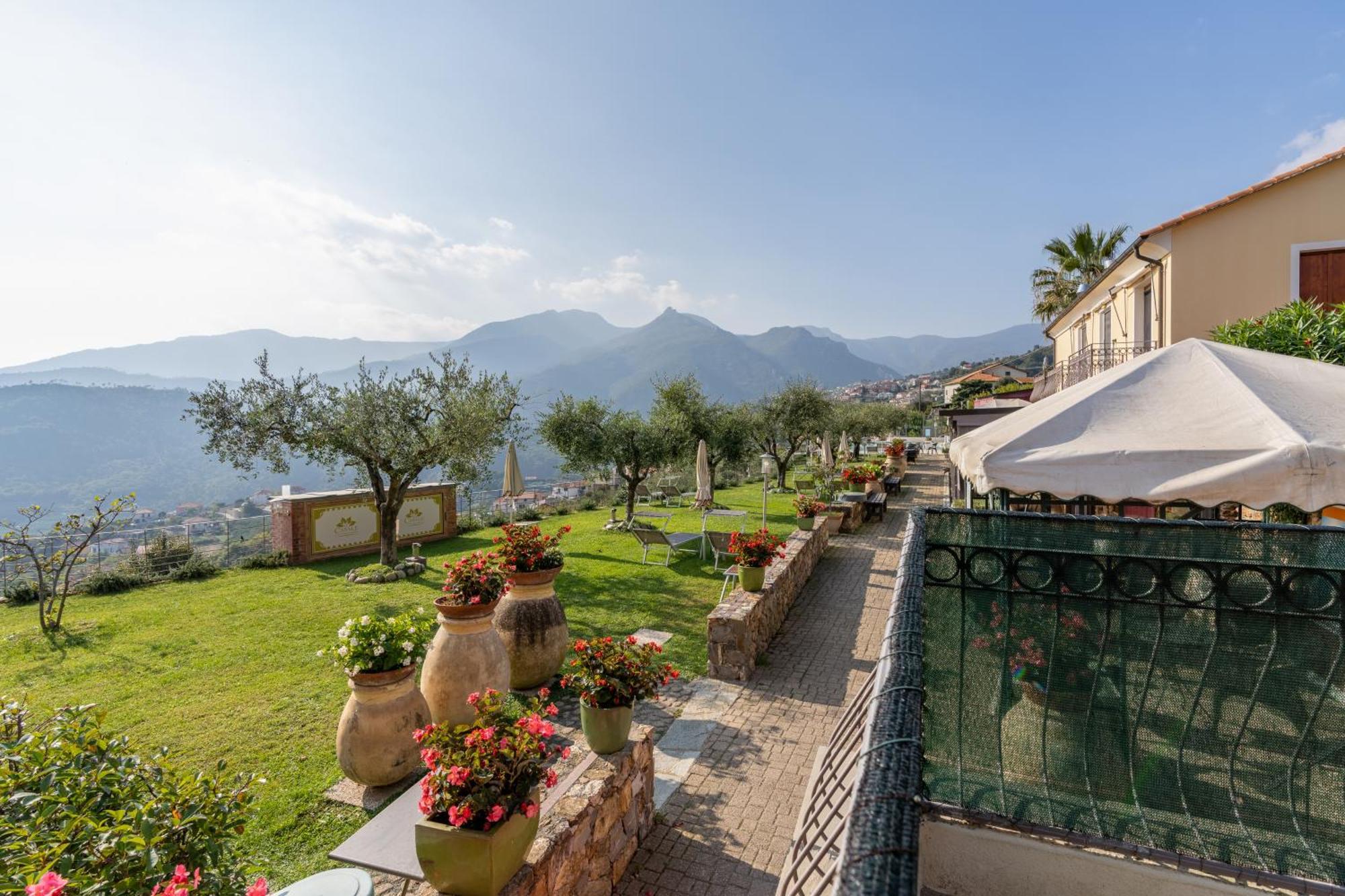 Residence Villa Il Casale - Appartamenti Wellness E Piscina Riscaldata Tovo San Giacomo Luaran gambar