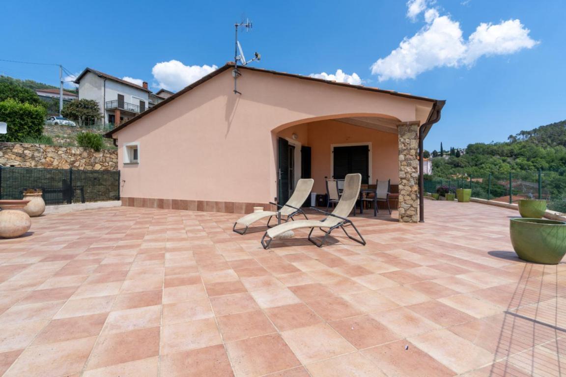 Residence Villa Il Casale - Appartamenti Wellness E Piscina Riscaldata Tovo San Giacomo Luaran gambar